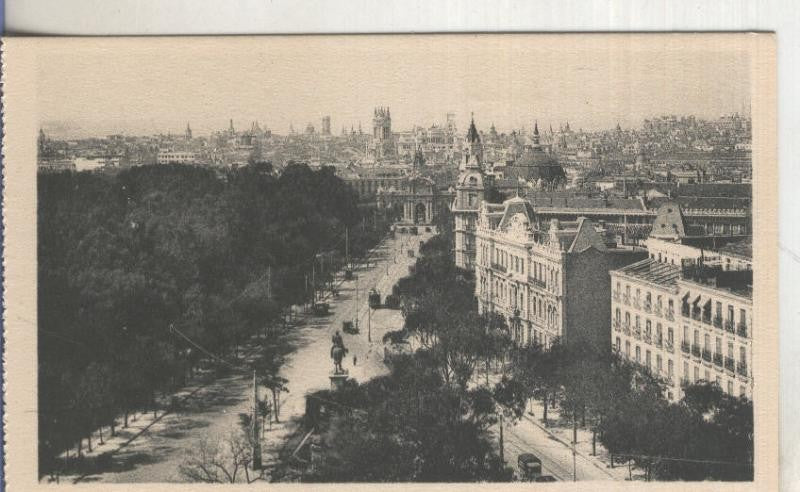 Postal  B/N 0120 : Calle de Alcala desde las escuelas de Aguirre en Madrid