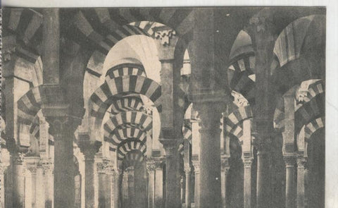 Postal  B/N 0115 : Laberinto de Columnas en la catedral de Cordoba