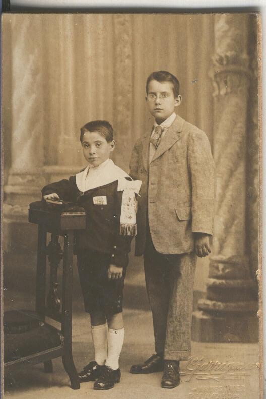 Postal B/N 0094 :  Propaganda de Fotografo Garrigosa en calle Pelayo de Barcelona