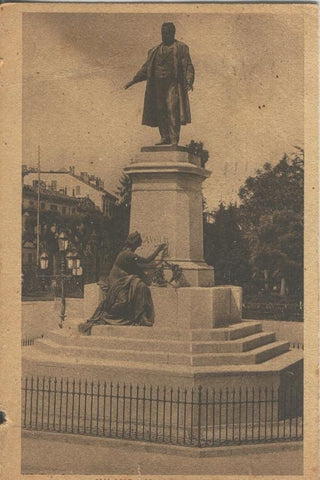 Postal B/N 0087 :Monumento a Cavour en Milano