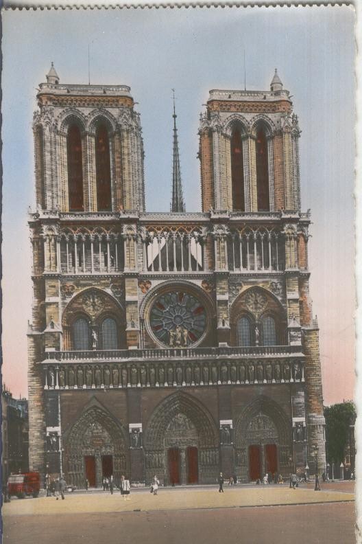 Postal coloreada de epoca 0076 : Façade de la cathedrale Notre Dame de Pais