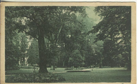Postal B/N 0218 : Dans les Grands Parcs en Vichy