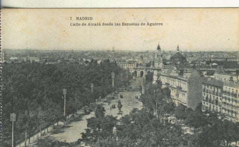 Postal B/N 0234 : Calle de Alcala en Madrid desde las Escuelas de Aguirre