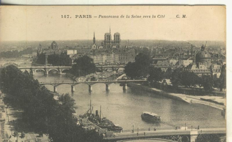 Postal B/N 0238 : Panorama de la Seine vers la cite de Paris