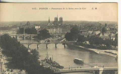 Postal B/N 0238 : Panorama de la Seine vers la cite de Paris
