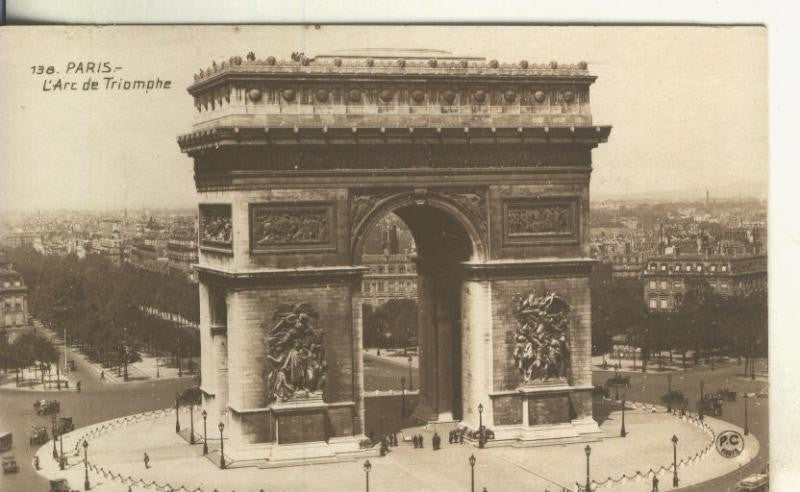 Postal B/N 0261: L,Arc de Triomphe de Paris