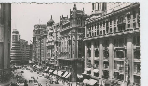 Postal B/N 0330 : Madrid: Avenida de Jose Antonio