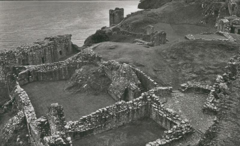Postal castillos numero 047: Urquhart Castle