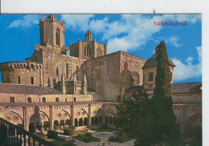 Postal 7069 : Tarragona, vista de la catedral con jardines