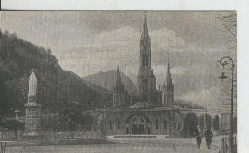 Postal B/N 0378 : Lourdes, La Verge Couronnee et la Basilique