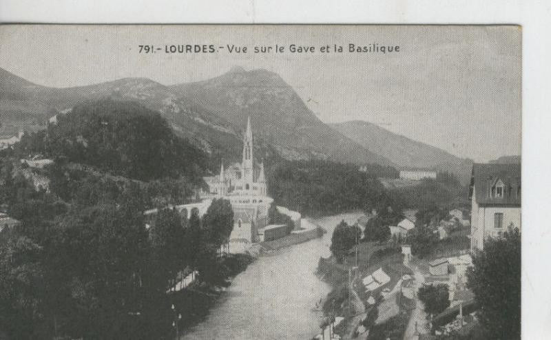 Postal B/N 0380 : Lourdes, Vue sur le Gave et la Basilique  