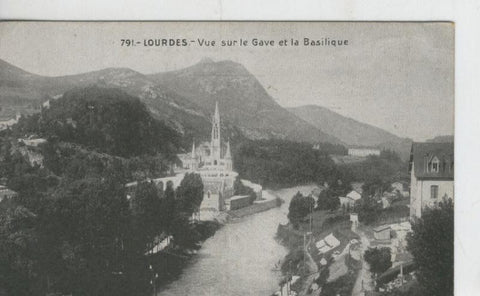 Postal B/N 0380 : Lourdes, Vue sur le Gave et la Basilique  