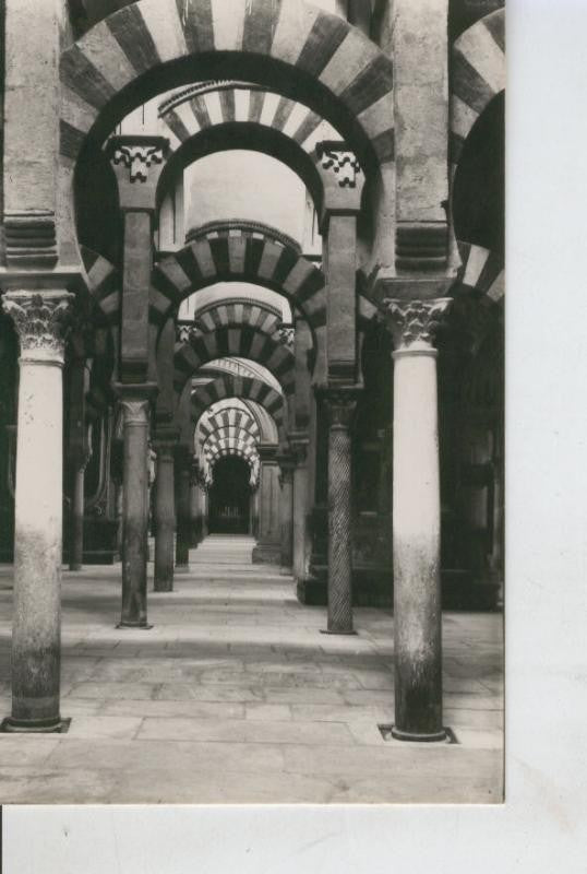 Postal B/N 0411 : Laberinto columnas en la mezquita de Cordoba