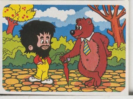 Cromos: Juego de refranes numero 55: El hombre y el oso cuando mas feo mas hermoso
