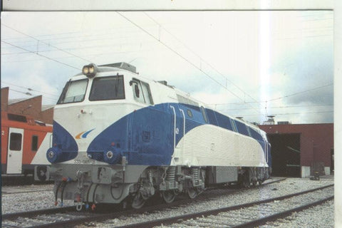 Postal 011014: Locomotora diesel electrica 333.081.8 en Madrid, Fuencarral en 2001