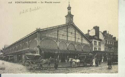 Postal 011132: Fontainebleau: Le marche couvert