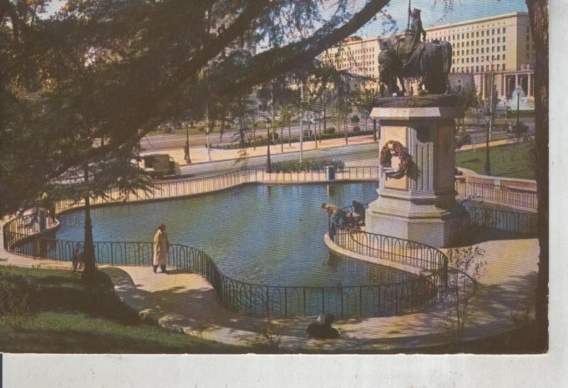 Postal 012000: Estatua de Isabel la Catolica en Madrid