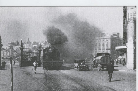 Postal 012144: tren mercancia saliendo del muelle Bosch i Alsina (Barcelona), años 50