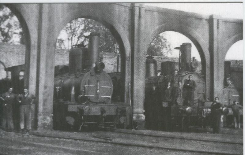Postal 012195: Locomotora de Vapor, deposito Pamplona, año 1944