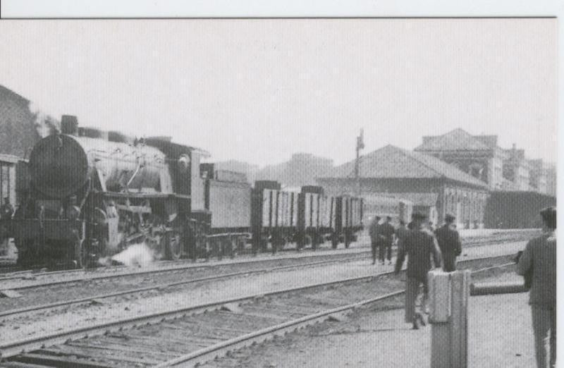 Postal 012303: Vista parcial de la estacion de Campo Sepulcro (Zaragoza),l años sesenta