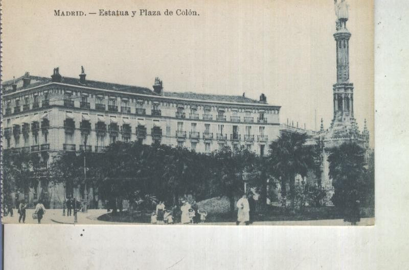 Postal 013028: Madrid, Estatua y Plaza de Colon