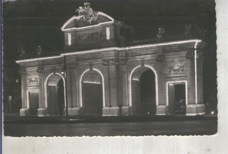 Postal 013255: Puerta de Alcala iluminada en madrid