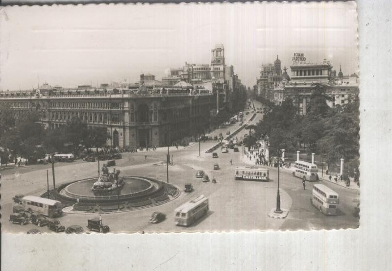 Postal 013258: Fuente de la Cibeles y calle de Alcala en Madrid
