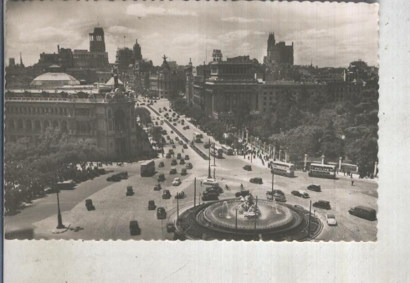 Postal 013259: Fuente de la Cibeles y calle de Alcala en Madrid