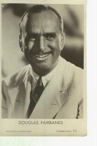 Postal Douglas Fairbanks protagonista de la pelicula La Mascara de hierro
