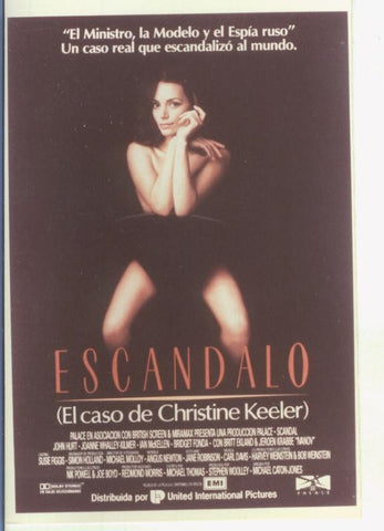 Foto cine 335: Escandalo, el caso de Christine Keeler (John Hurt)