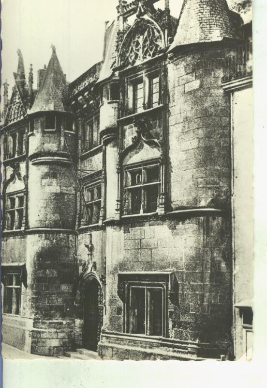 Postal 014700: Fachada de la facultad de letras de Poitiers, Francia