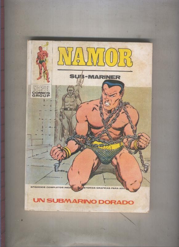 Namor tapa carton numero 32: Un submarino dorado