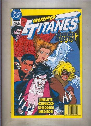 Equipo Titanes: Origenes secretos (numerado 2 en interior cubierta)