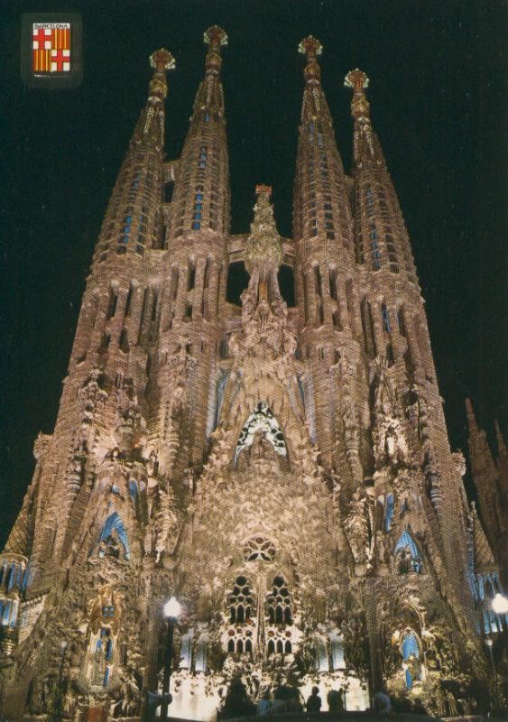 Postal 016130: Vista nocturna del Templo de la Sagrada Familia en Barcelona