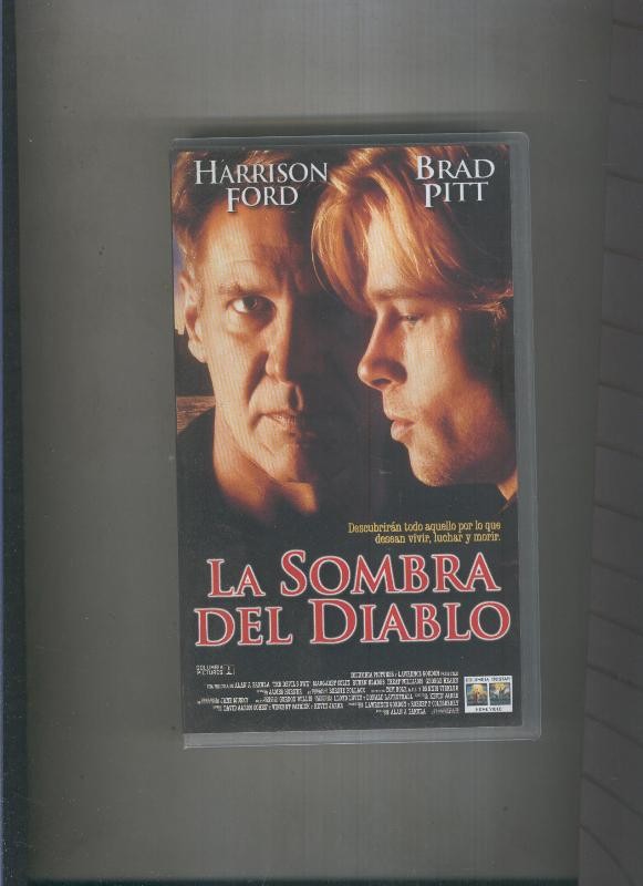 Video VHS: La sombra del diablo con Harrison Ford y Brad Pitt
