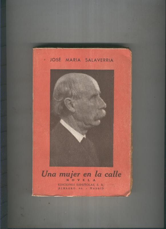 Una mujer en la calle