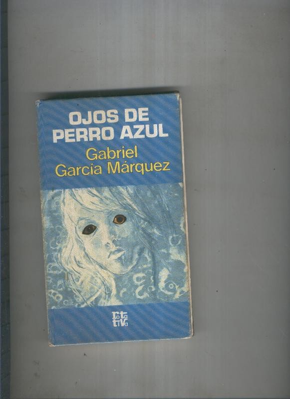 Ojos de perro azul