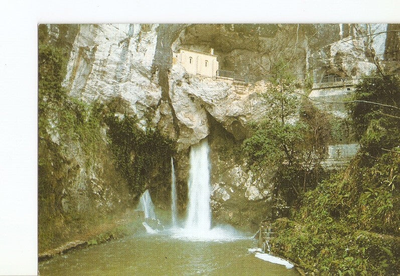 Postal 020665 : Gruta de la Virgen y Cascada