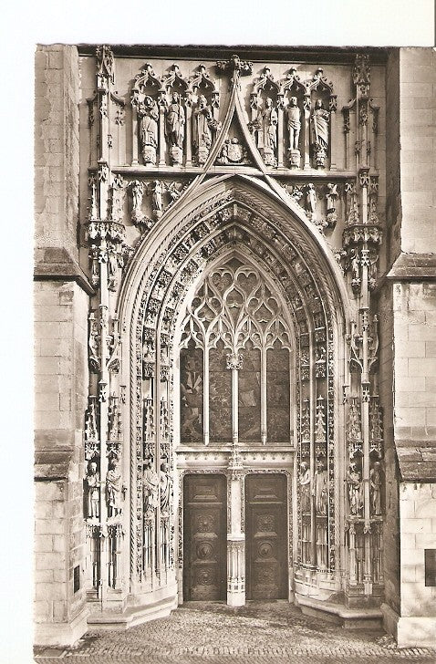 Postal 020955 : Lausanne, portail occidental de la Cathedrale
