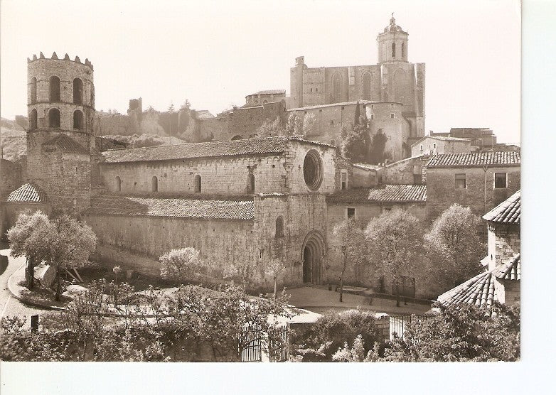 Postal 021452 : S. Pedro de Galligans y Catedral, destacando la Torre Cornelia