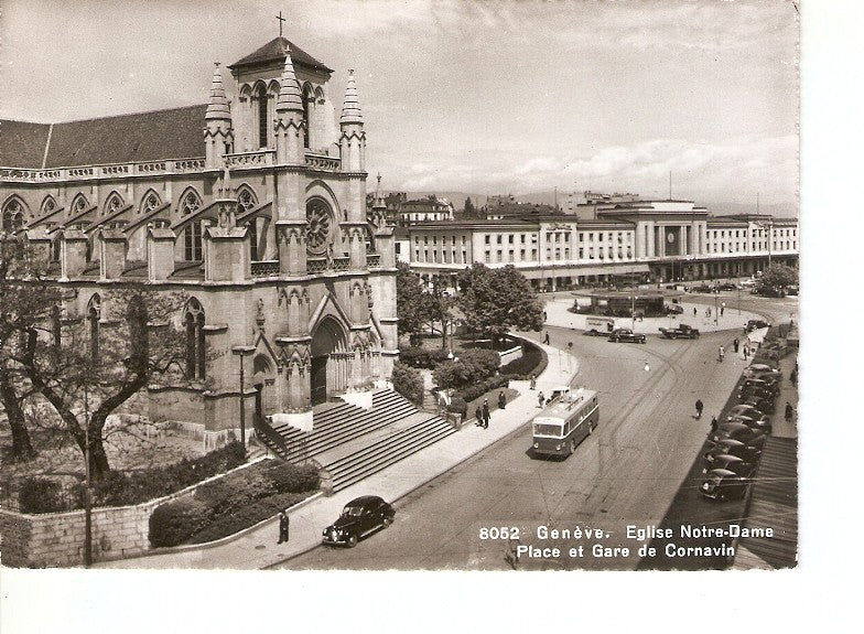 Postal 021464 : Eglise Notre-Dame, Place et Gare de Cornavin