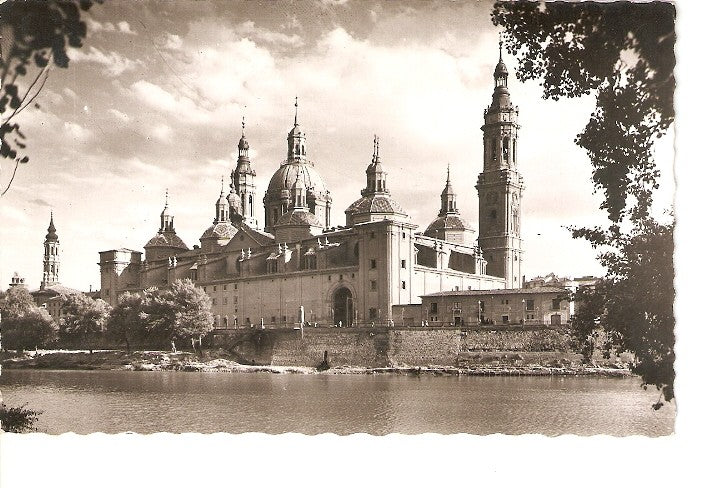 Postal 021531 : Templo del pilar