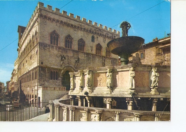 Postal 021542 : Town hall and detail of the High Fountain