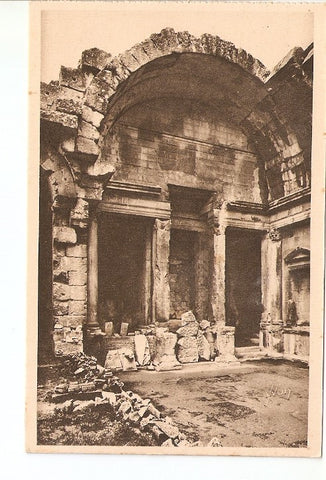 Postal 021685 : Jardin de la Fontaine - Le temple de Diane. La Doulce Grance