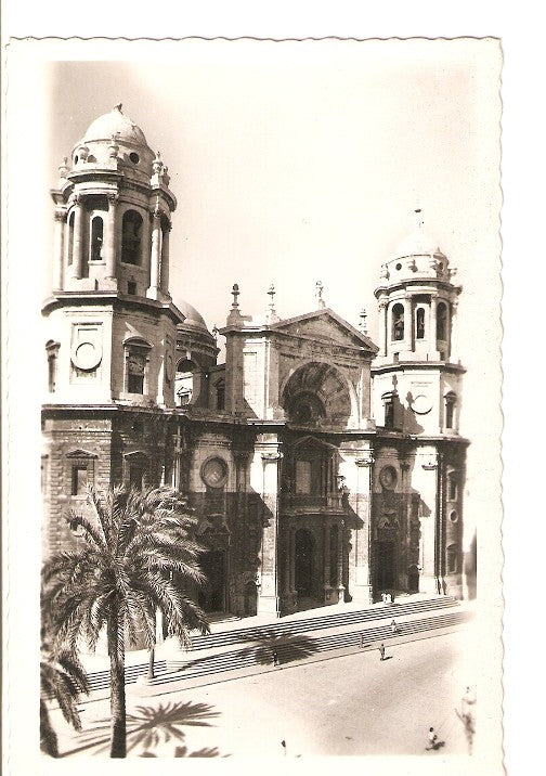 Postal 021812 : Frente de la Catedral, Cadiz