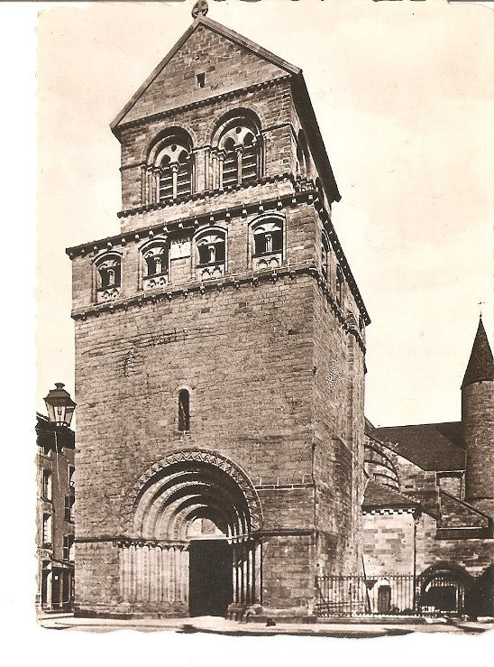 Postal 021837 : Eglise Saint-Maurice