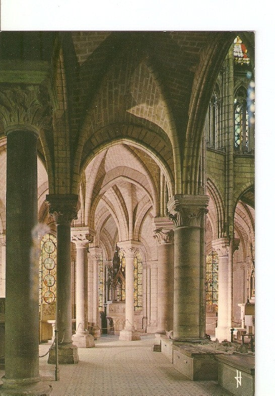 Postal 022042 : Le Deambulatoire, Basilique Cathedrale Saint Denis