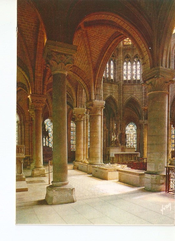 Postal 022055 : Basilique Cathedrale Saint-Denis. Le Deambulatoire
