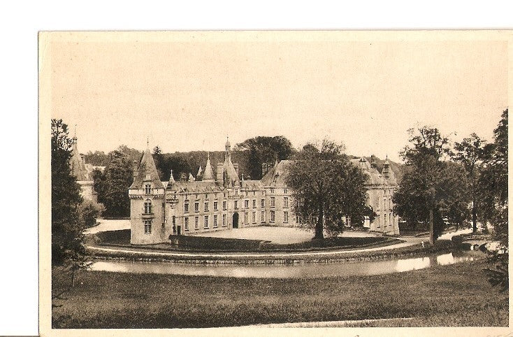 Postal 022351 : Esclimont-St-Symphorien. Le Château