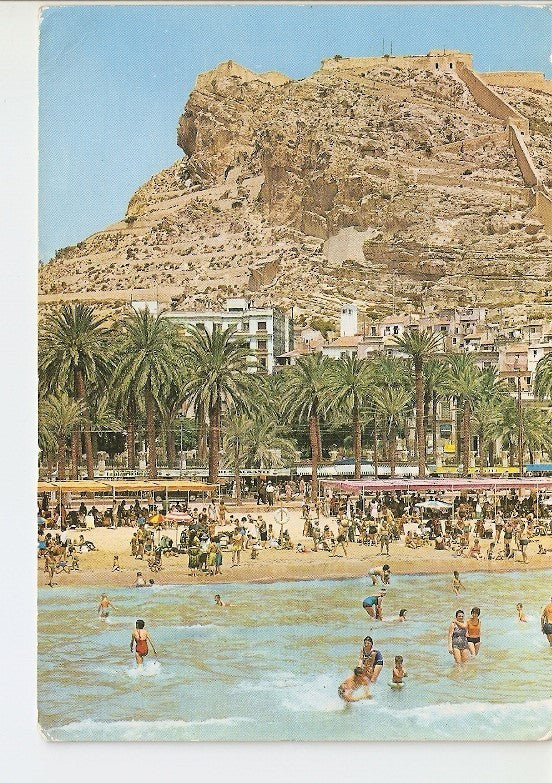 Postal 022440 : Alicante, playa y castillo de Santa Barbara